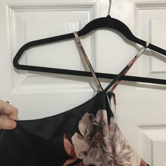 Off Shoulder Floral Dress - Picture 3 of 4